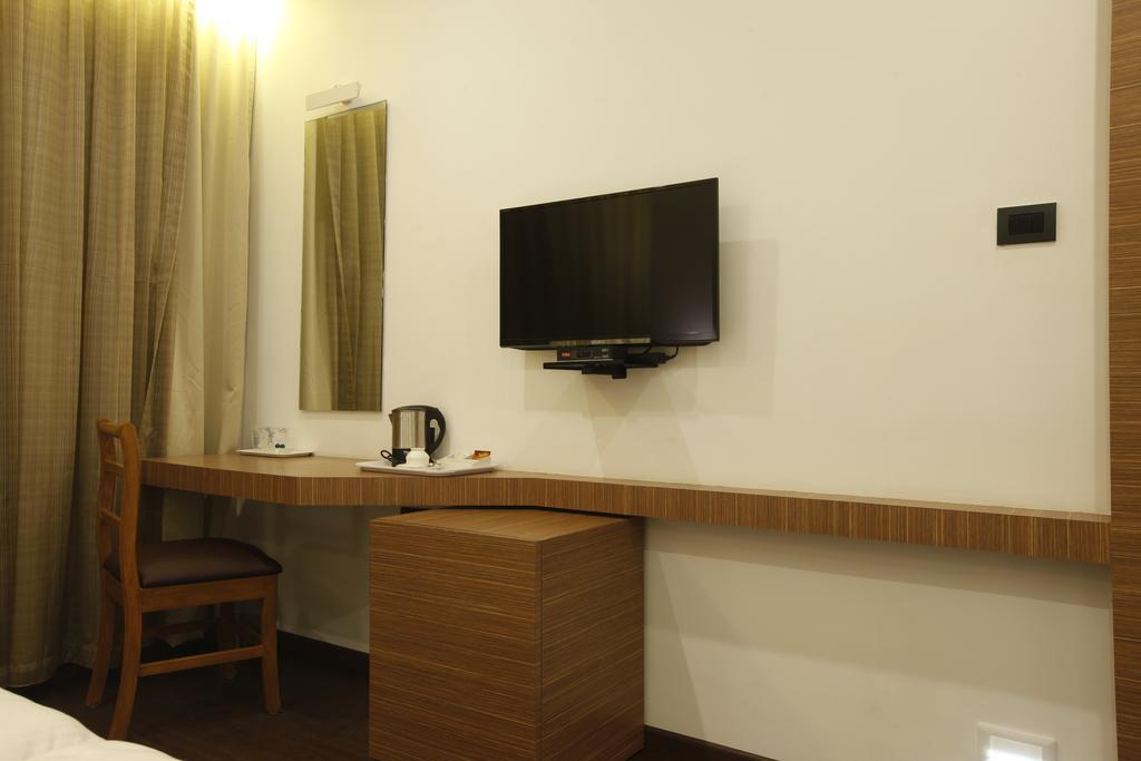 Brownstar Boutique Hotel Chennai Rum bild