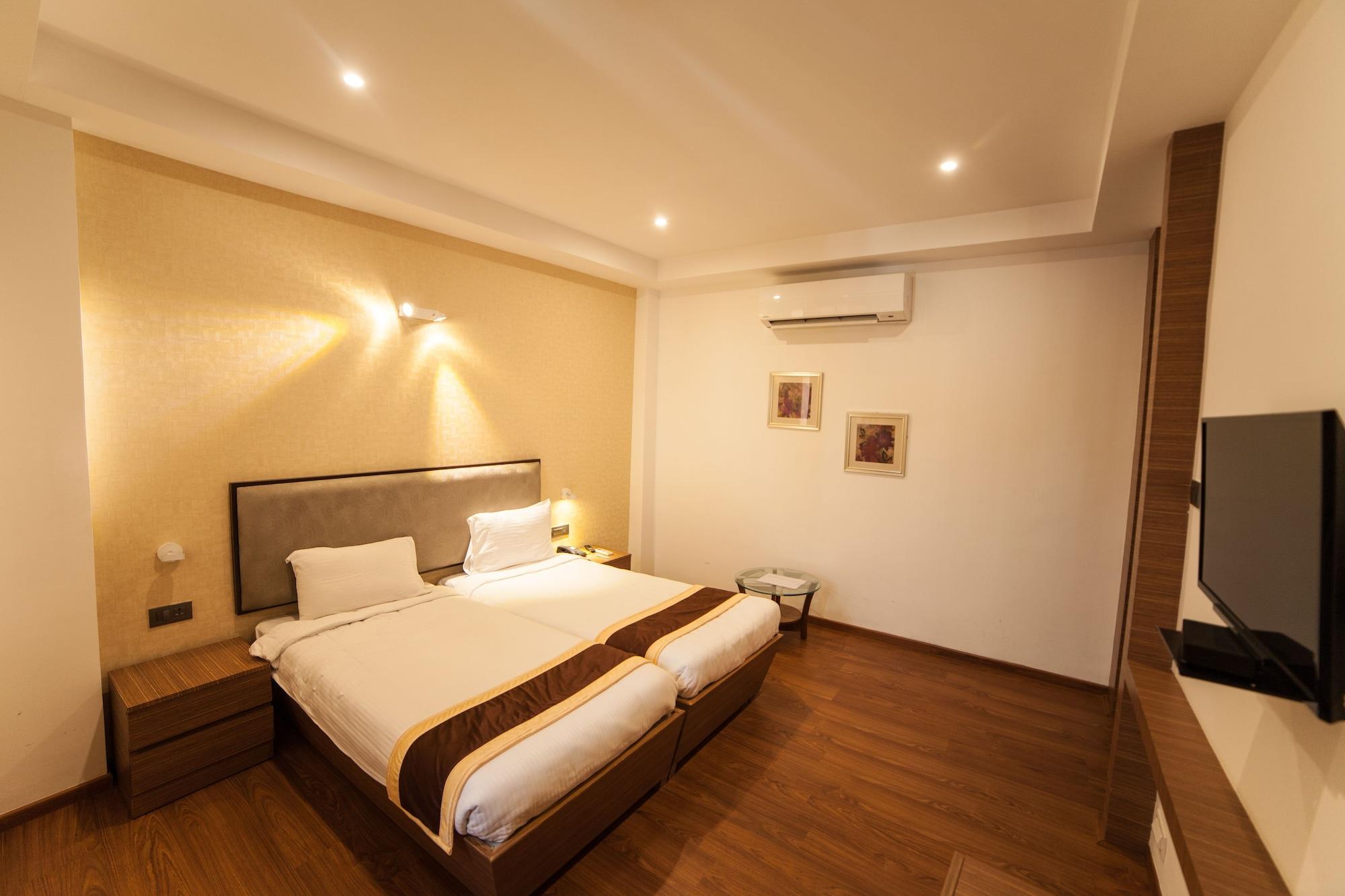 Brownstar Boutique Hotel Chennai Exteriör bild